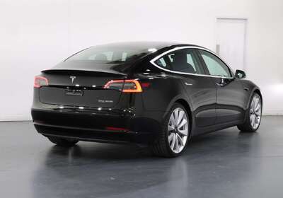 2019 Tesla Model 3 PERFORMANCE