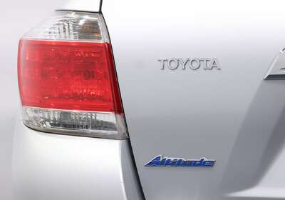 2013 Toyota Kluger Altitude