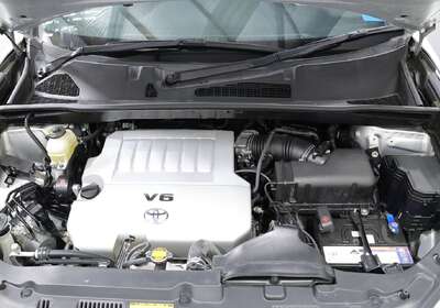 2013 Toyota Kluger Altitude