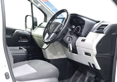 2022 Toyota Hiace 