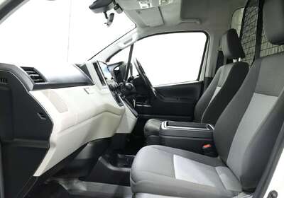 2022 Toyota Hiace 