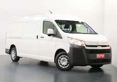2022 Toyota Hiace 