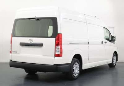 2022 Toyota Hiace 