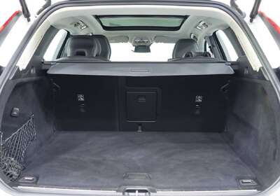 2023 Volvo XC60 Ultimate B6 Dark