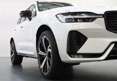 2023 Volvo XC60 Ultimate B6 Dark