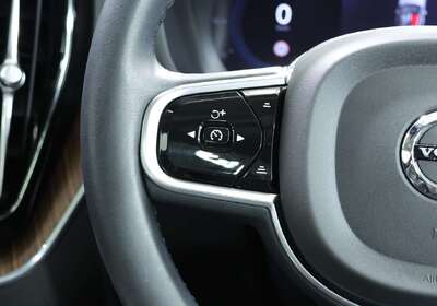 2023 Volvo XC60 Ultimate B6 Dark