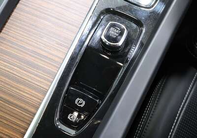 2023 Volvo XC60 Ultimate B6 Dark