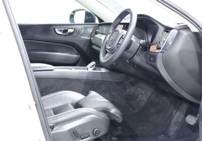 2023 Volvo XC60 Ultimate B6 Dark