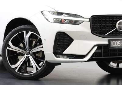 2023 Volvo XC60 Ultimate B6 Dark