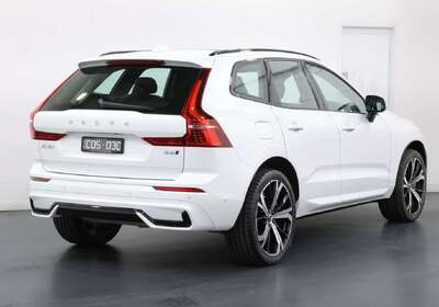 2023 Volvo XC60 Ultimate B6 Dark