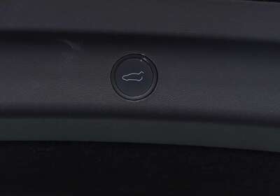 2022 Tesla Model Y Rear-Wheel Drive