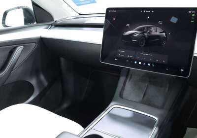 2022 Tesla Model Y Rear-Wheel Drive