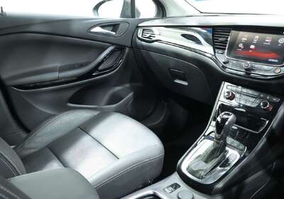 2018 Holden Astra LT