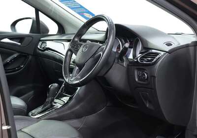 2018 Holden Astra LT