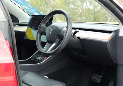 2019 Tesla Model 3 Standard Range Plus