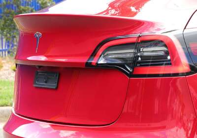 2022 Tesla Model 3 Rear-Wheel Drive