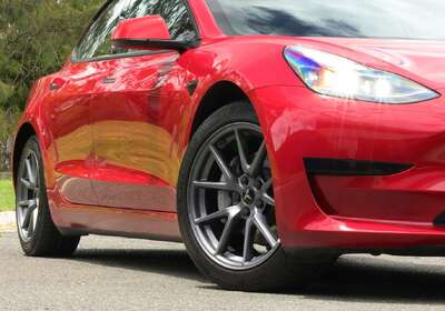 2022 Tesla Model 3 Rear-Wheel Drive