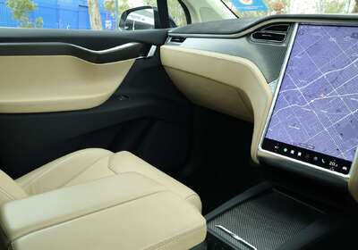 2018 Tesla Model X 75D