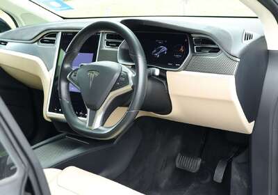 2018 Tesla Model X 75D