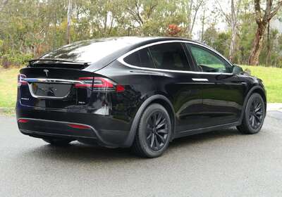 2018 Tesla Model X 75D