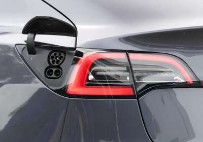 2022 Tesla Model 3 Rear-Wheel Drive