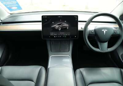 2022 Tesla Model 3 Rear-Wheel Drive