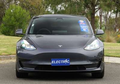 2022 Tesla Model 3 Rear-Wheel Drive