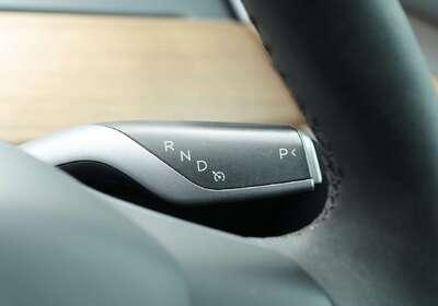 2022 Tesla Model 3 Rear-Wheel Drive