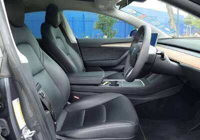 2022 Tesla Model 3 Rear-Wheel Drive