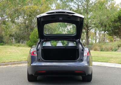 2017 Tesla Model S 75D