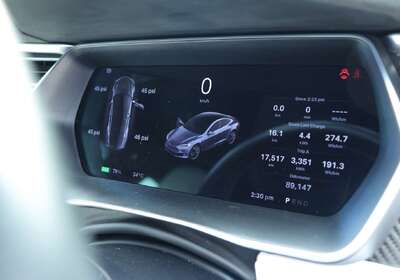 2017 Tesla Model S 75D