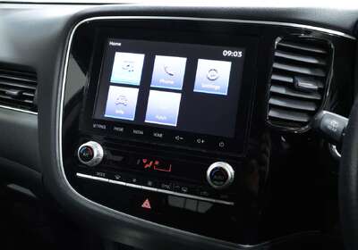 2021 Mitsubishi Outlander LS