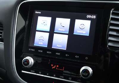 2021 Mitsubishi Outlander LS