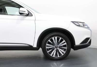 2021 Mitsubishi Outlander LS