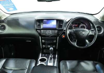 2016 Nissan Pathfinder ST-L (4x2)