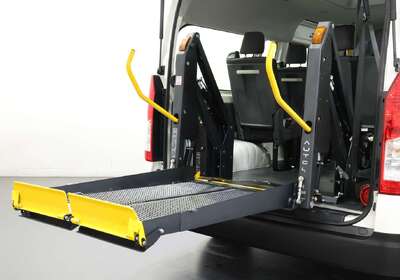 2021 Toyota Hiace SLWB COMMUTER (12 SEATS)