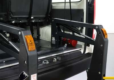 2021 Toyota Hiace SLWB COMMUTER (12 SEATS)