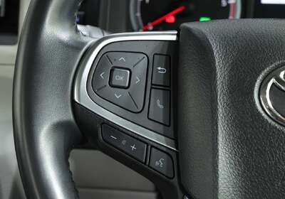 2021 Toyota Hiace SLWB COMMUTER (12 SEATS)