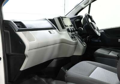 2021 Toyota Hiace SLWB COMMUTER (12 SEATS)