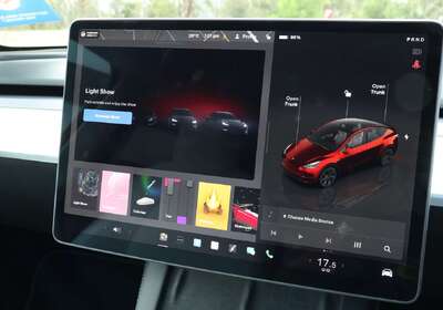 2023 Tesla Model Y Rear-Wheel Drive