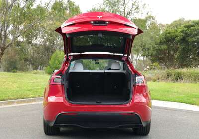 2023 Tesla Model Y Rear-Wheel Drive