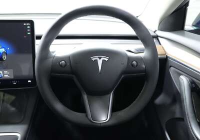 2022 Tesla Model 3 Rear-Wheel Drive