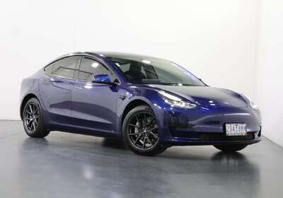 2022 Tesla Model 3 Rear-Wheel Drive