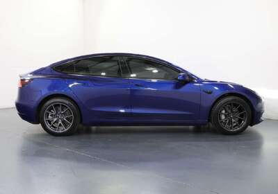2022 Tesla Model 3 Rear-Wheel Drive