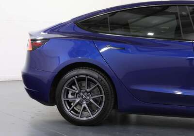 2022 Tesla Model 3 Rear-Wheel Drive