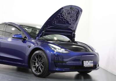 2022 Tesla Model 3 Rear-Wheel Drive