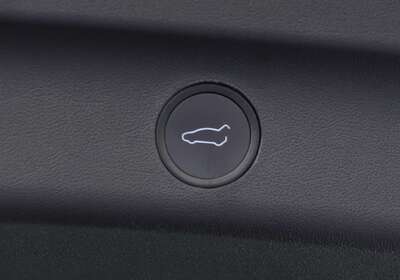 2022 Tesla Model Y REAR-WHEEL DRIVE