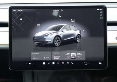 2022 Tesla Model Y REAR-WHEEL DRIVE