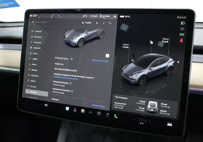 2022 Tesla Model Y REAR-WHEEL DRIVE