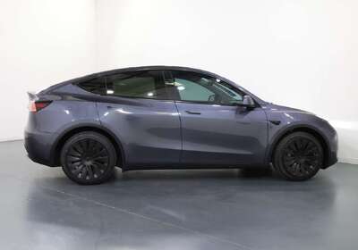 2022 Tesla Model Y REAR-WHEEL DRIVE